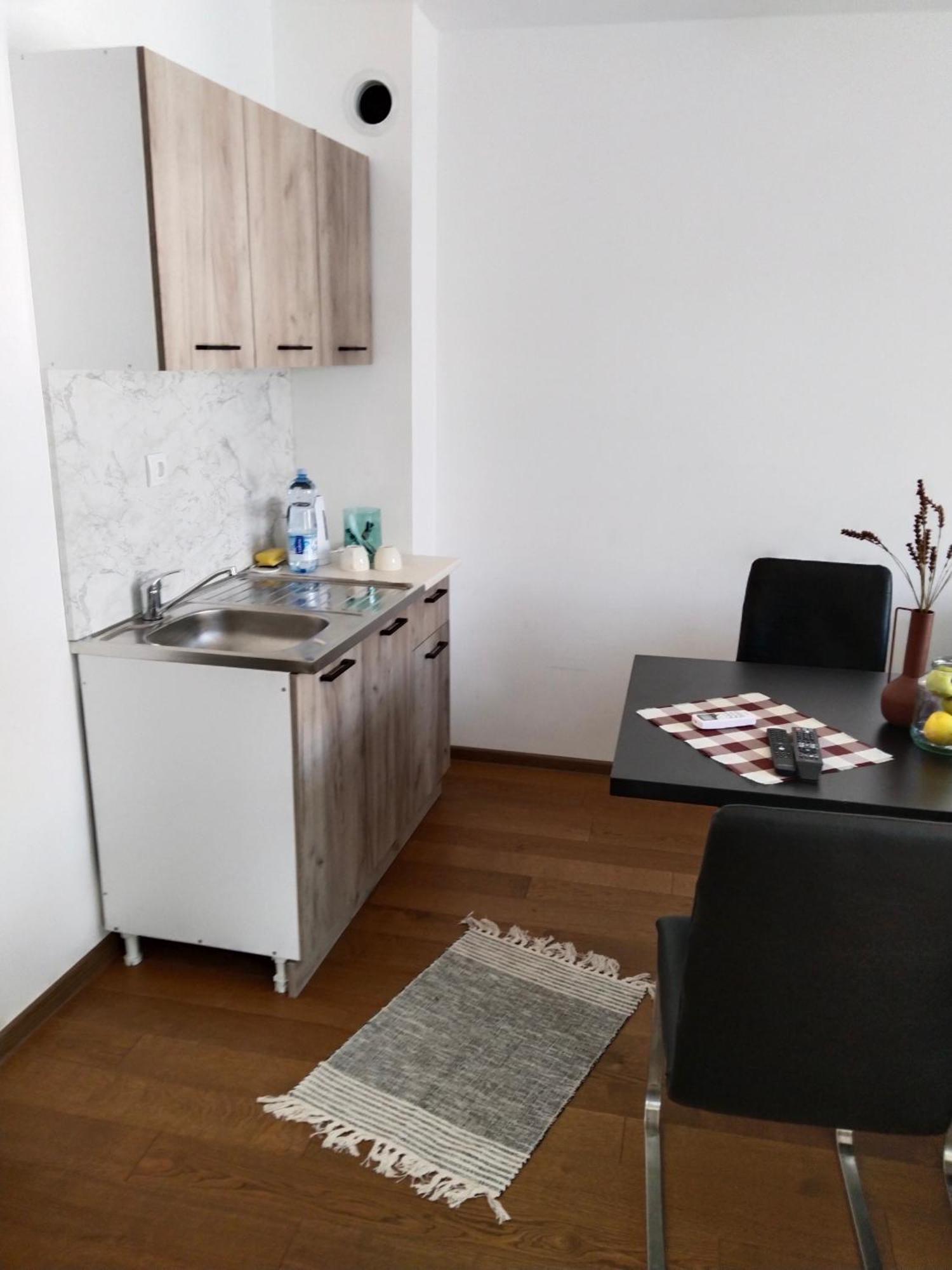 Sandra Apartmani Вршац Экстерьер фото